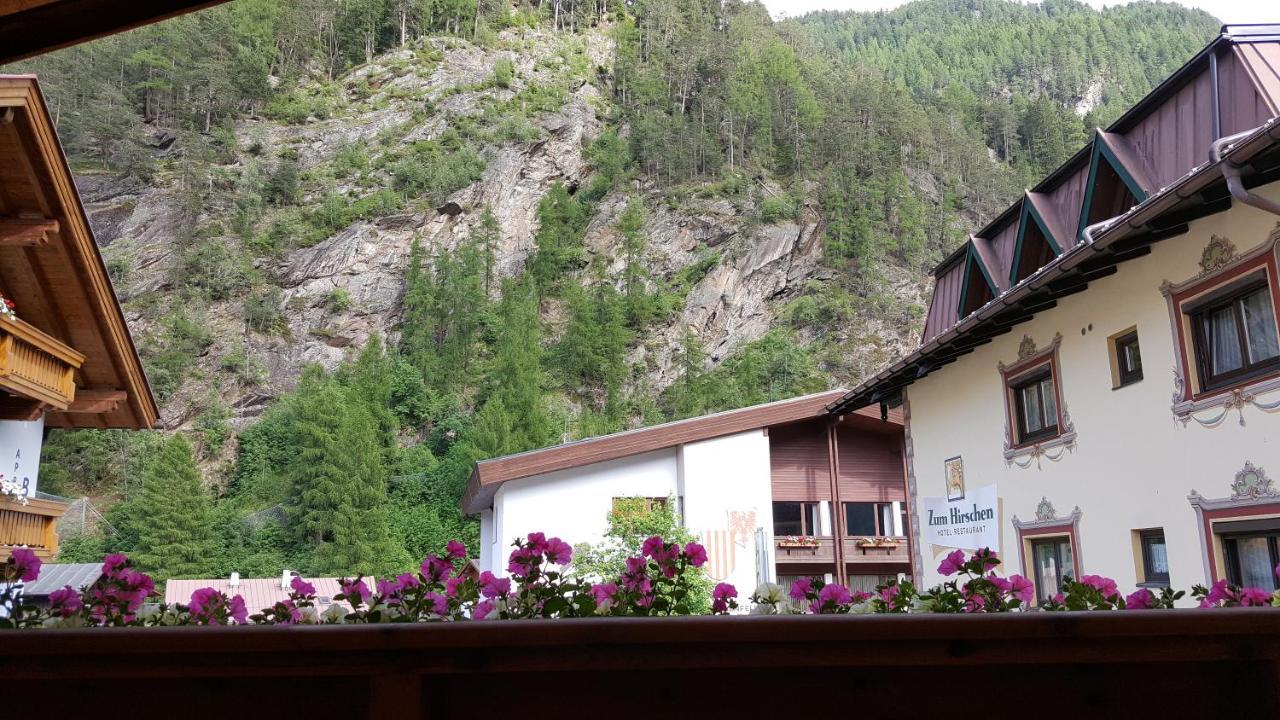 Ondres'N Hof Hotel Längenfeld Buitenkant foto